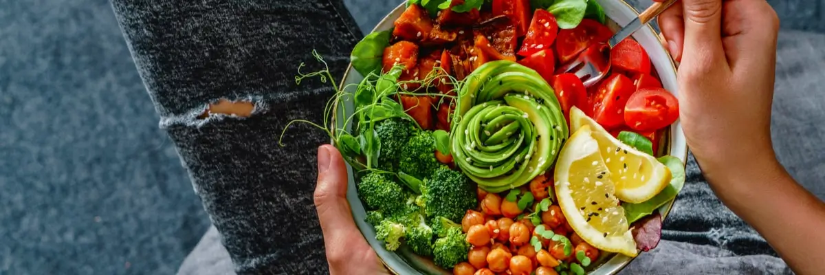 how to become a sports dietitian with online study.webp